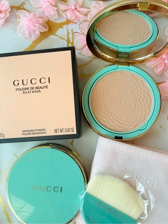 Gucci Powder Bronzer Brand new in Box Shade 1 Bronzing powder with brush 1 pc