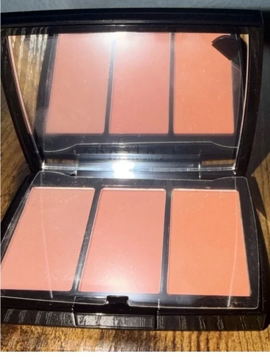 Anastasia Beverly Hills Peachy Love Blush Trio - Peach, Coral, Orange