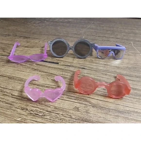 Lot of 5 Doll Sunglasses Accessories Multicolor Plastic Assorted Colors Z19