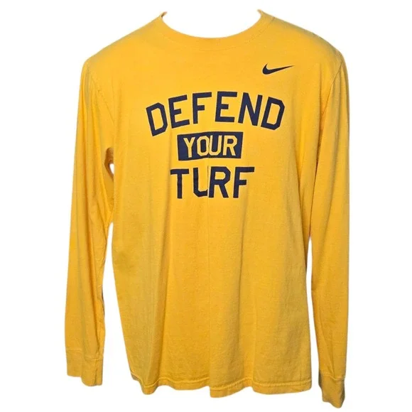 Nike Mens Defend Your Turf T Shirt Size M Athletic Sports Gym Fitness Workout‎