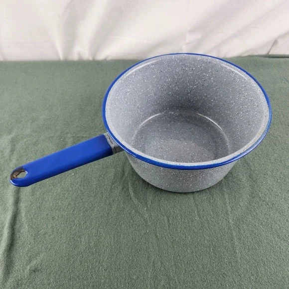 Enamelware speckled Sauce Pan Blue &‎ Gray Farmhouse Grannycore 3 Quart Camping