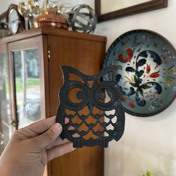 VTG Cast Iron Owl Trivet Hot Plate Black 70's MCM Kitchen Decor Retro 5.5