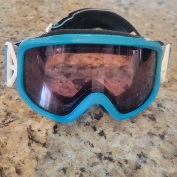 Youth Smith Optics Black and Blue Strap OS
