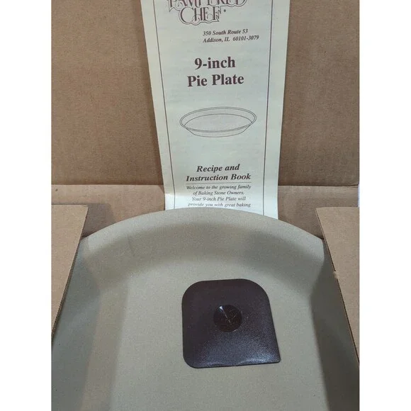 Vintage new in box 9-in stoneware pie plate pampered chef kitchen baking