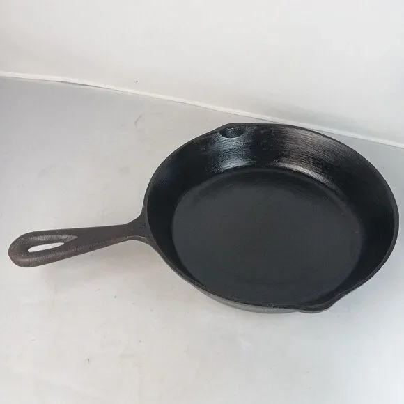 Vintage 8 Inch Cast Iron Skillet Made in Korea Flat Bottom Heat Ring Smooth