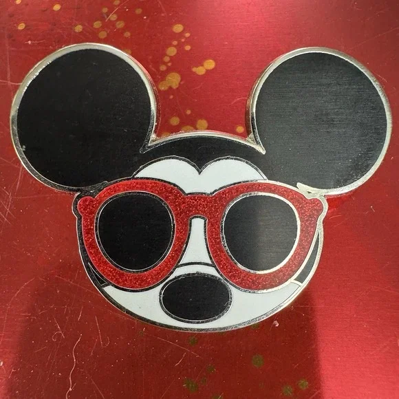 Disney Pin 2022 Characters in Sunglasses Booster Collection Mickey Mouse Summer
