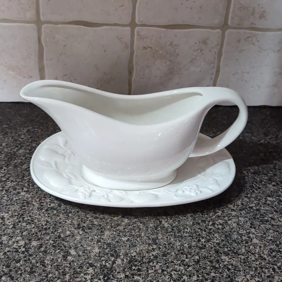 2 Piece Embossed Gravy Boat Set. Ceramic. New in Box