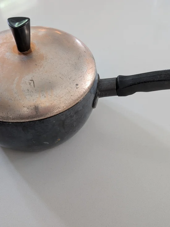 Vintage Wear-Ever Hallite 1.5 Qt Aluminum Saucepan Copper Lid No. 2101 1/2 MCM