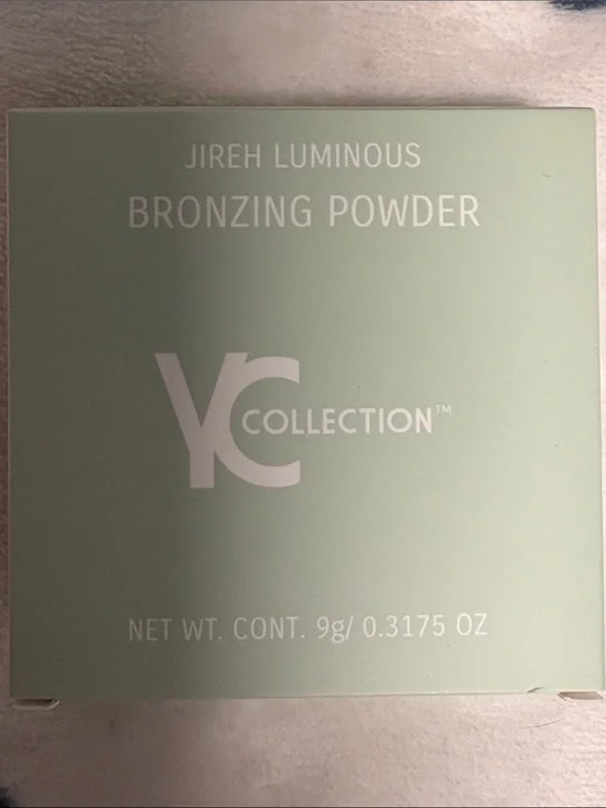 IC COLLECTION Jireh Luminous Bronzing Powder - Light Mint Green Compact