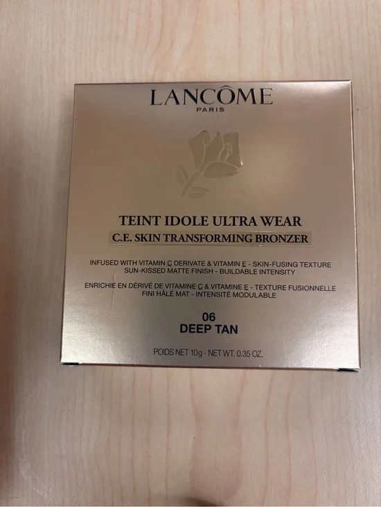 New Lancome Teint Idole Ultra Wear Skin Transforming Bronzer 06 deep tan