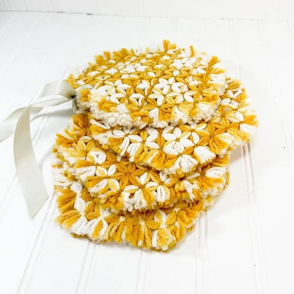 Vintage Yellow Knit Potholder‎ Set - Retro Kitchen Decor