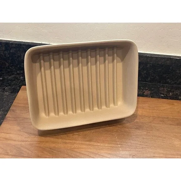 Pampered Chef Ridged Baking 9x7 Pan