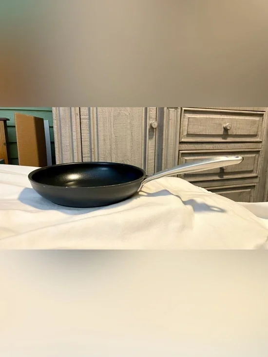 OXO Steel Non-Stick Frying Pan - 8” - #3228 - Black/Silver - Dishwasher Safe