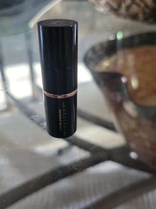 NEW 2g ANASTASIA BEVERLY HILLS Contour & Highlight Stick Banana