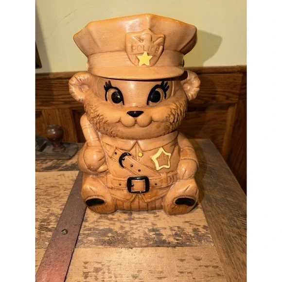 Vintage 60s Twin Winton Cookie Jar Anthropomorphic Police Chief Bear Ceramic 11