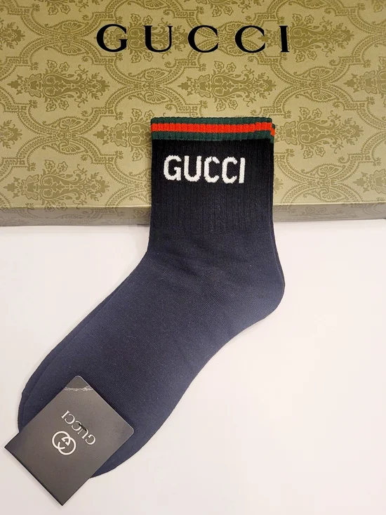 🇮🇹 Gucci Navy Crew 🧦Socks with Red and Green Stripe✨️