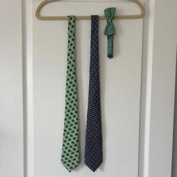 Vineyard Vines Holiday Kids Ties