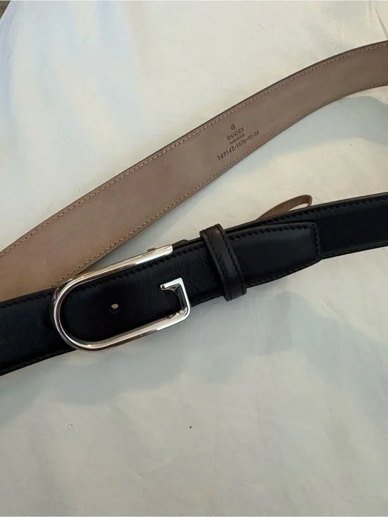 Gucci Dark Brown Leather Men’s Belt with Silver Buckle and Tan Interior
