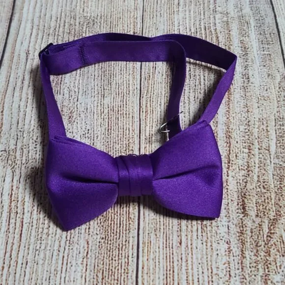 Satin Silk Pre-Tied Bow Tie - Plum Dark Purple - NEW