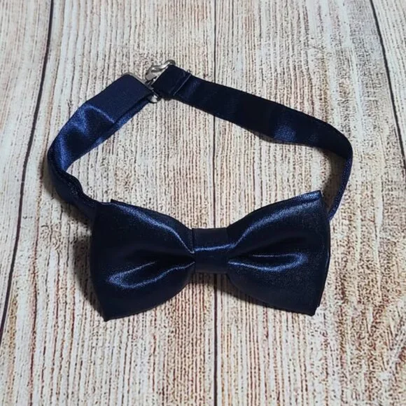 Satin Silk Pre-Tied Bow Tie - Navy - NEW