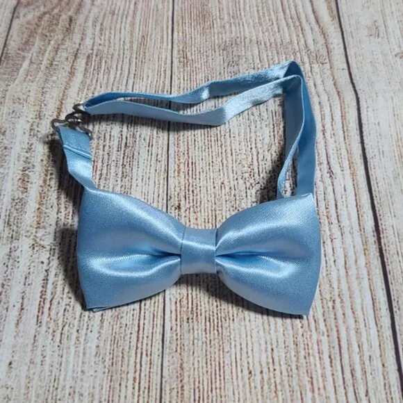 Satin Silk Pre-Tied Bow Tie - Light Blue - NEW