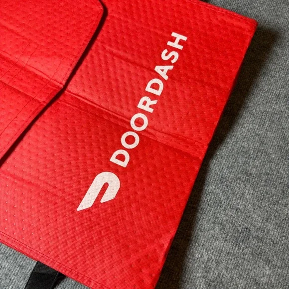 DoorDash Insulated Food Delivery Bag Red‎ Collapsible Thermal Bag