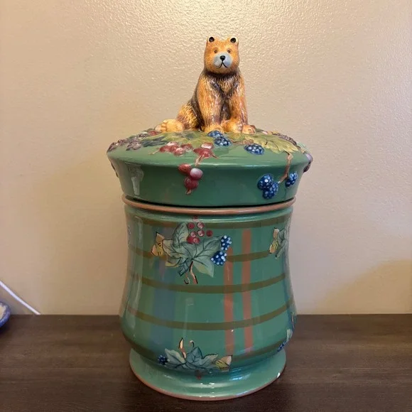 Charming Ceramic‎ Bear Cookie Jar Vintage Berry Vine Design Kitchen Decor