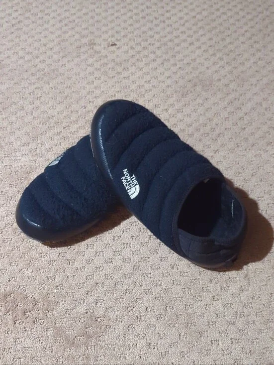 The North Face Black Fleece Quilted Slip-On Indoor Clog Men's Size 9