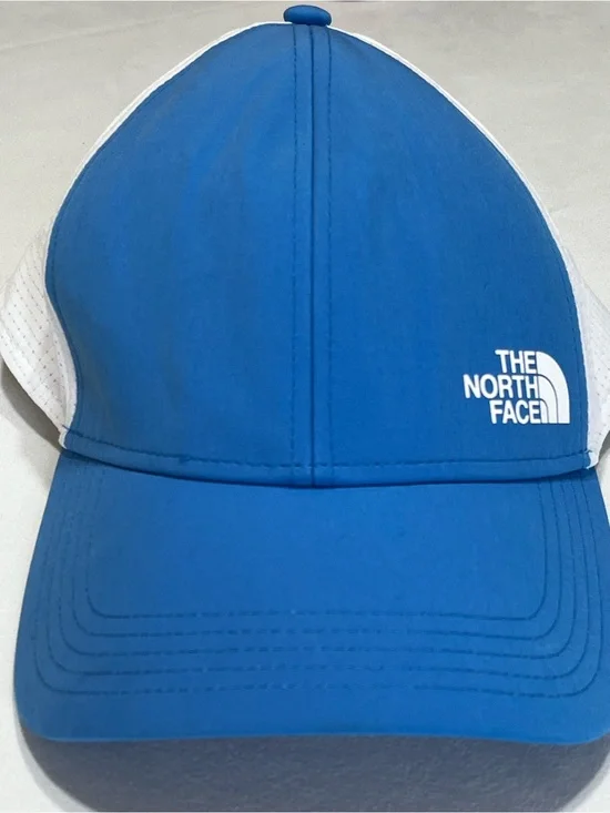 The North Face Blue White Mesh Snapback Trucker Hat One Size Unisex