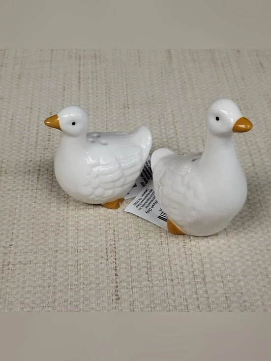 Goose Duck Mini Salt Pepper Shakers
