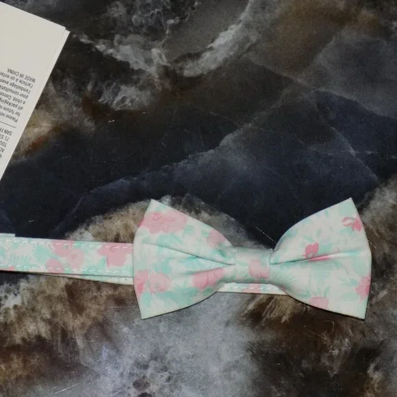 Janie and Jack Spring Floral Bow Tie Size 2 to 5 Boy's NEW