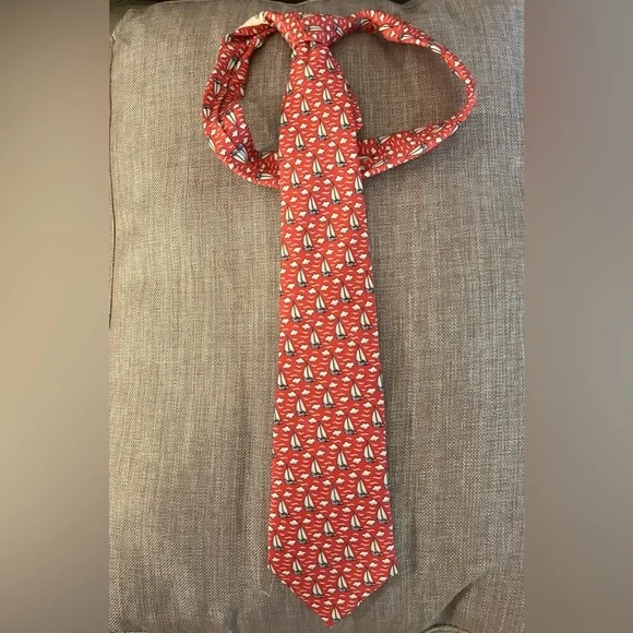 Vineyard Vines Boys Neck tie- Red with Sailboats