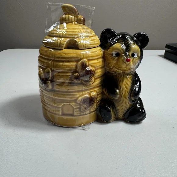 Vintage Ceramic Bear & Beehive Honey Jar Pot w/ Bee Handle Lid Farmhouse Kitchen