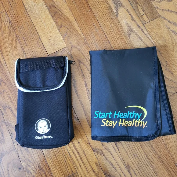 Gerber Baby Insulated Bottle Bag Pouch‎ Portable Diaper Changing Pad