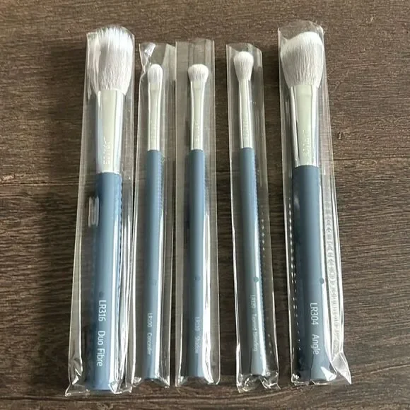 LARUCE Beauty - Christine - Makeup Brush Set With Holder - New!