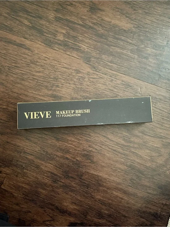 Vieve 117 Foundation Makeup Brush