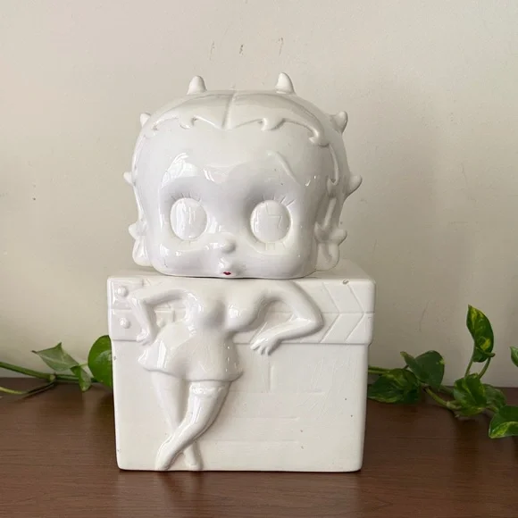 Vintage Betty Boop cookie jar