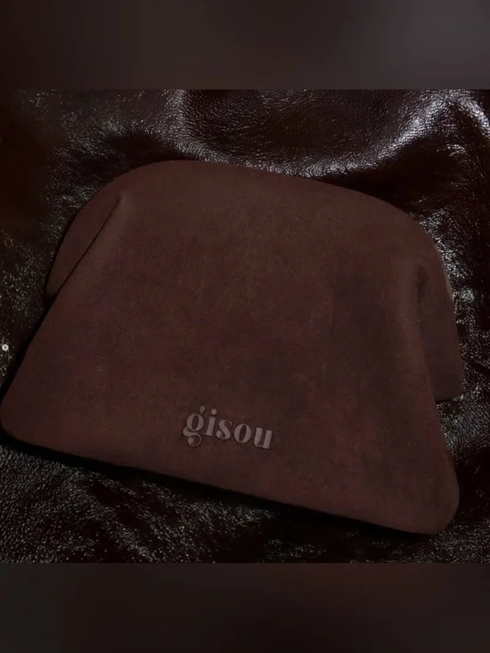 Gisou Limited Edition Pouch (Fall 2025) VERY RARE & HTF, PRICE FIRM