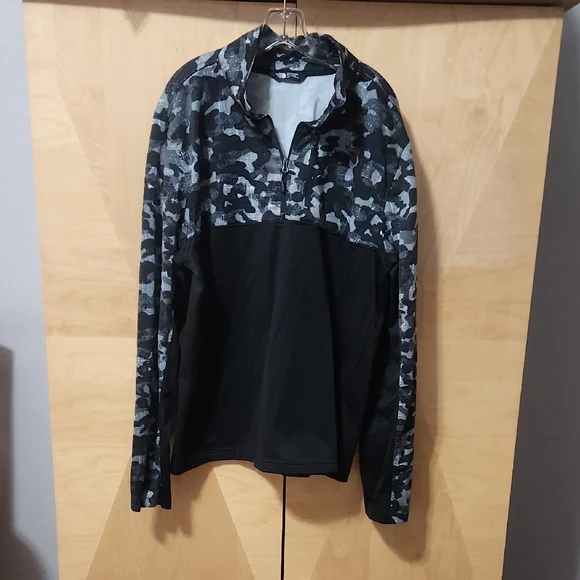 Men's The North Face Quarter Zip Pullover Sweater Gray And Black Camo Size Large