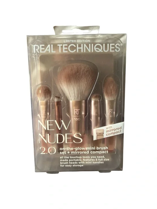 Real Techniques On-The-Glow Mini Brush Set - Rose Gold & Beige