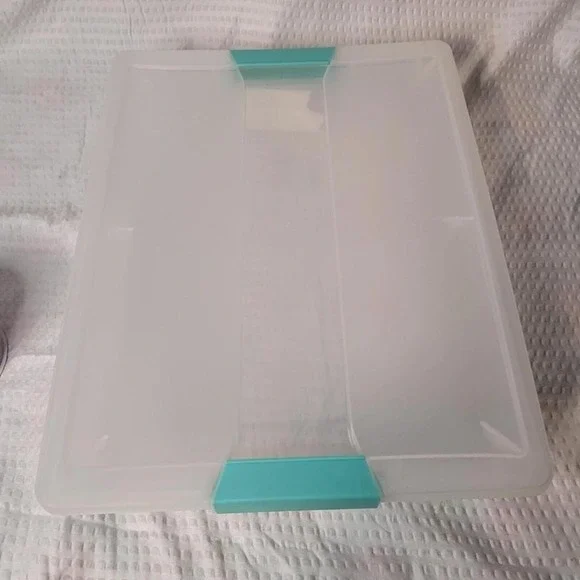 Sterilite‎ Clip Box Clear Storage Container Teal Latches 1963LAB86 14x11x3.25