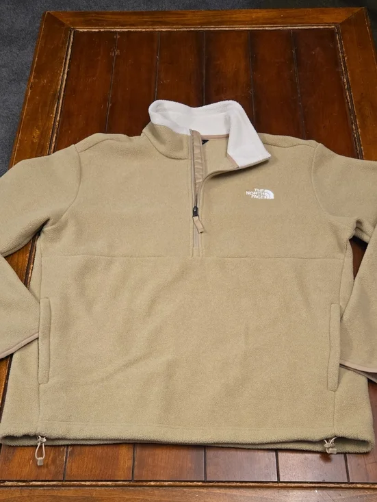 The North Face Men's Beige/Tan Half-Zip Fleece Pullover