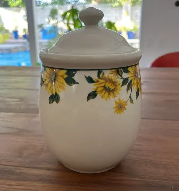 Vintage Thomson Pottery Sunflower Cookie Jar Canister and Lid 6 ⁷⁄₈