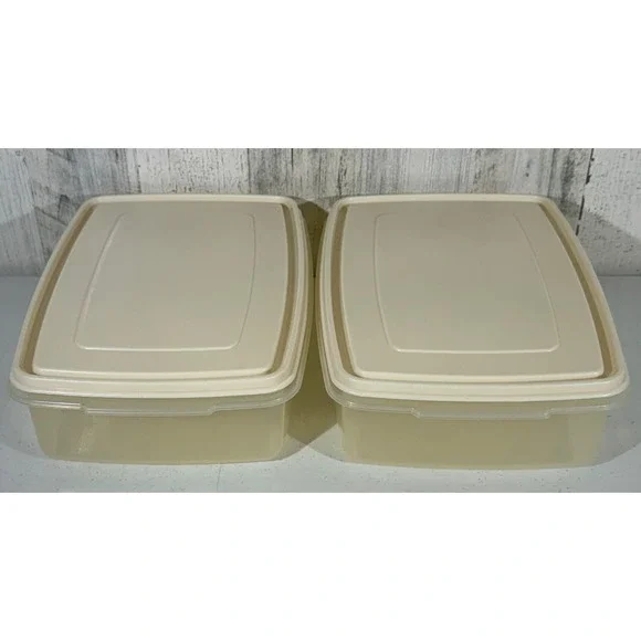 Rubbermaid Servin Saver 17 Cup Almond Vintage Food Storage Containers Set Of 2