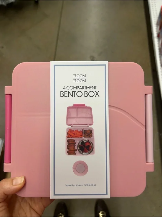 Pink 4-Compartment Bento Box