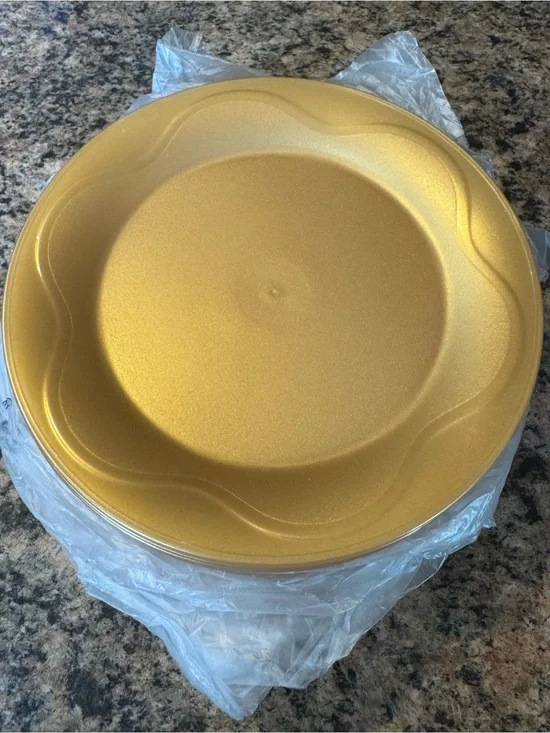 Tupperware 11