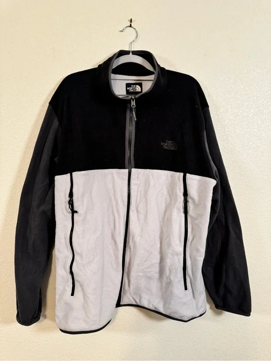 The North Face Black & Light Gray Two-Tone Full-Zip Fleece Jacket