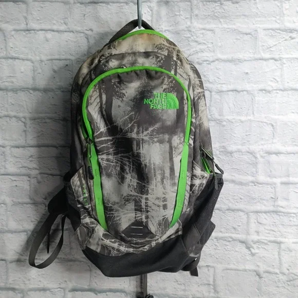 The North Face Vault Backpack Grey Green Tree Camo FlexVent Daypack s9