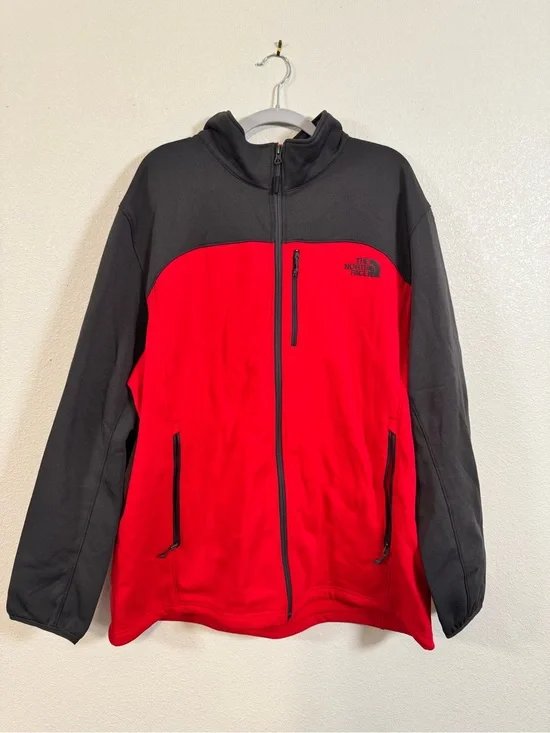 The North Face Men’s Red & Black Lightweight Fleece Jacket