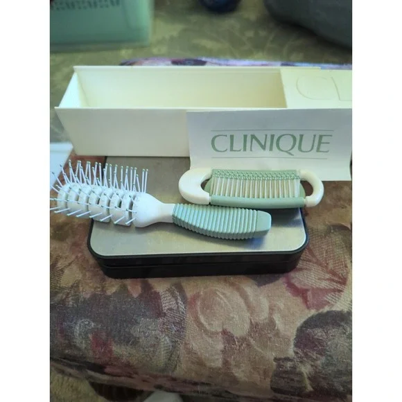 Vintage Clinique Hair Brush Comb Vented Ball Tip Bristle Travel Set